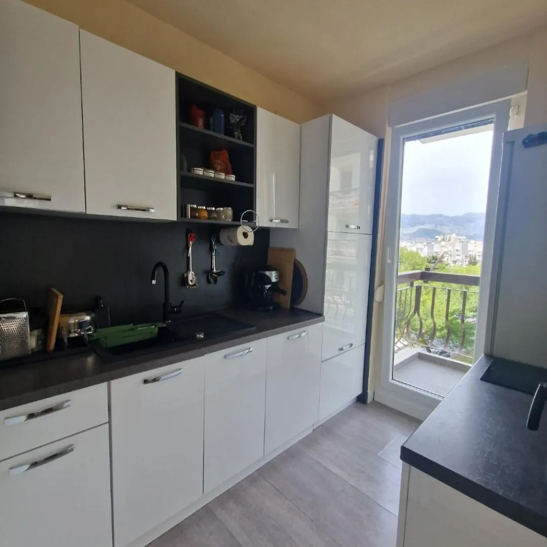 Cozy Apartment Сплит